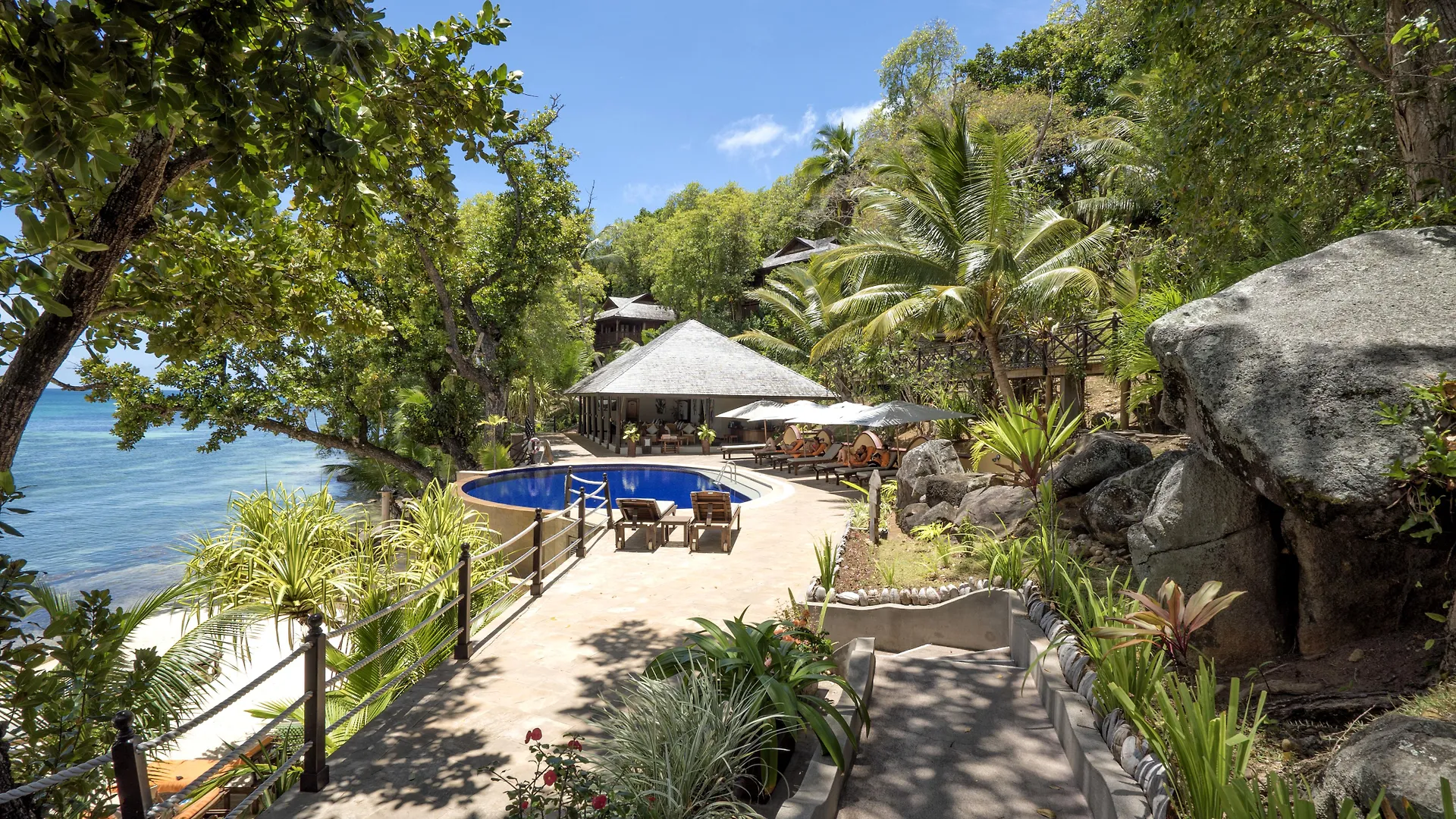 Cerf Island Resort Round Island 4*,  Seychelles